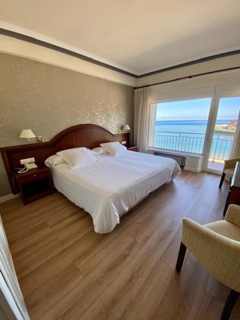 Hotel Silken Gran Del Sella 4*
